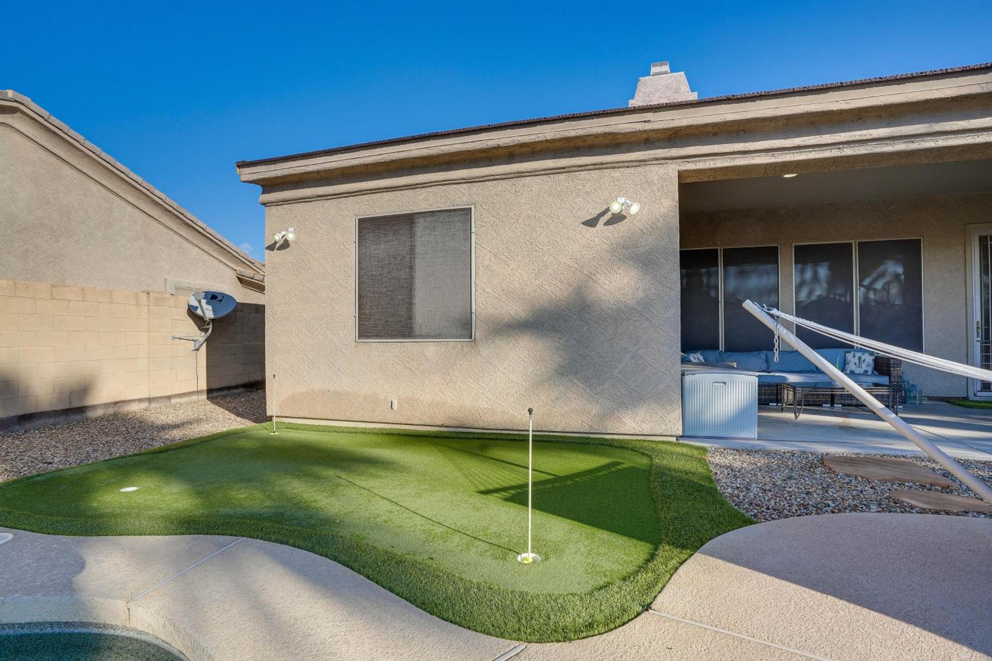 Goodyear Group Getaway With Pool And Putting Green Экстерьер фото